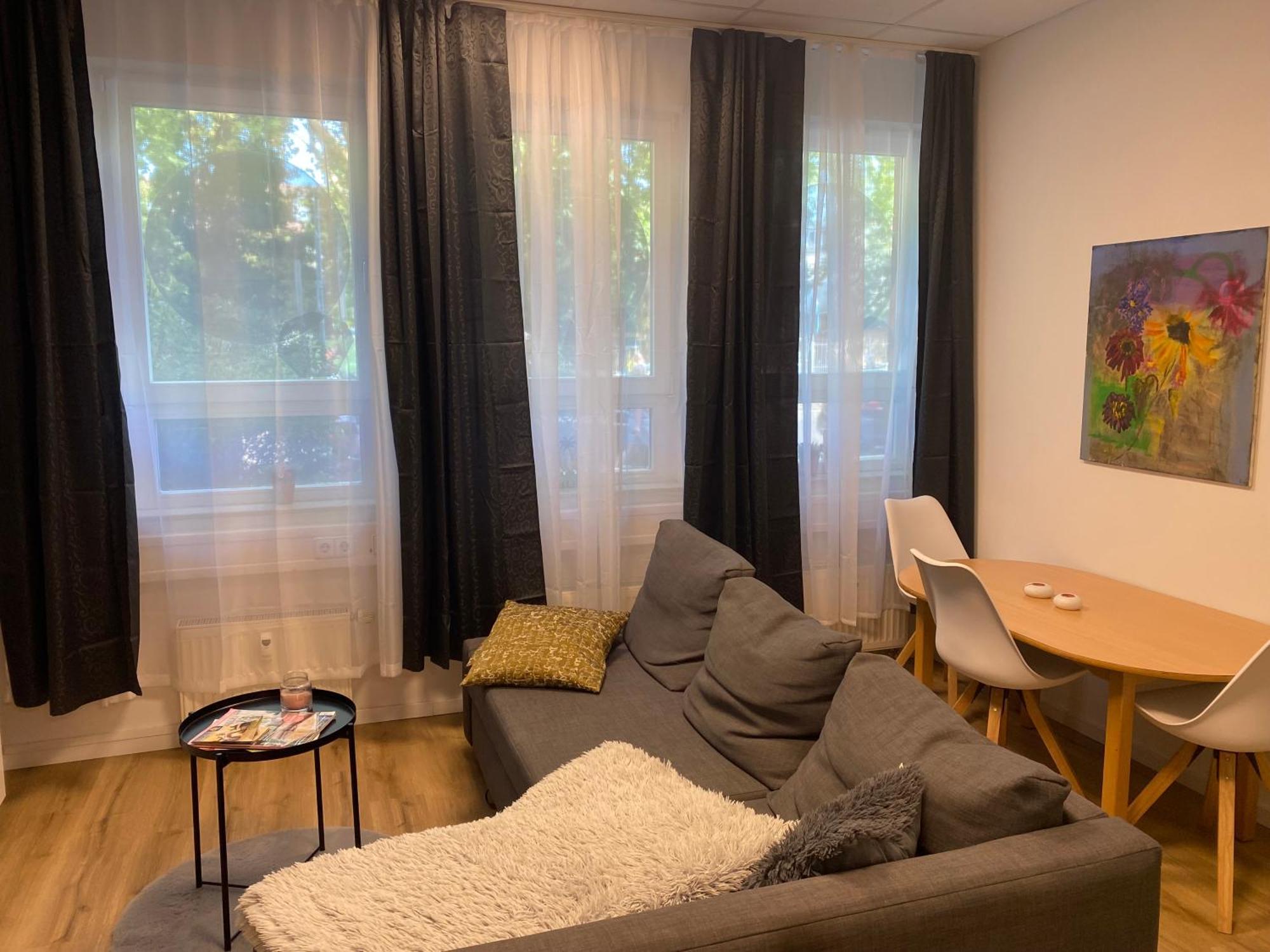 Appartement 1 Mit Gemeinschaftsraeumen, Tiefgarage